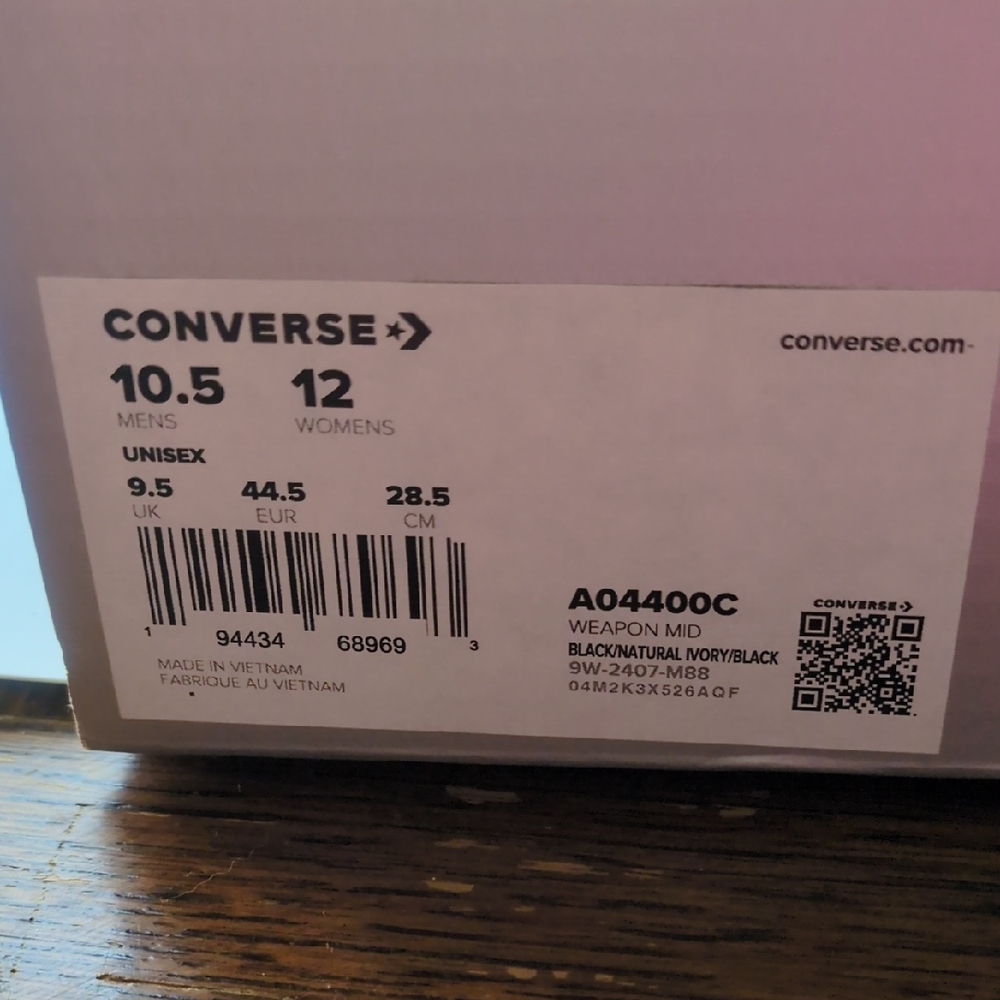Converse Weapon Mid in Black and Ivory